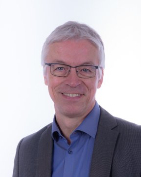 Dr. Roland Peter