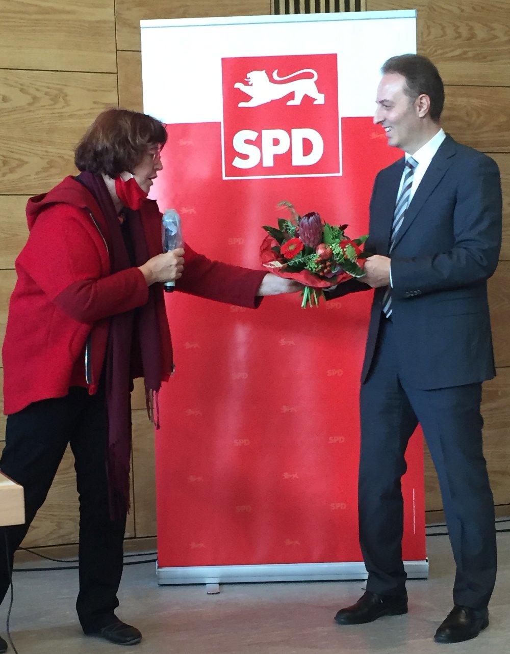 Blumen für Macit von Elke Kogler